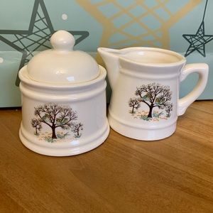 Sugar and creamer ceramic containers